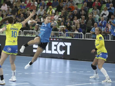  10.11.2023 &ndash; ženski rokomet - Krim Mercator: Metz, liga prvakinj, 7. krog: - skupina B: //FOTO: Luka Cjuha