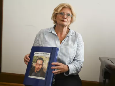 Lidija Giuliatti Bajželj - 24.08.2023 &ndash; sojenje Lidiji Giuliatti Bajželj, osumljeni kaznivega dejanja napeljevanja k umoru svojega sina Andreja Bajžlja //FOTO: Nik Erik Neubauer