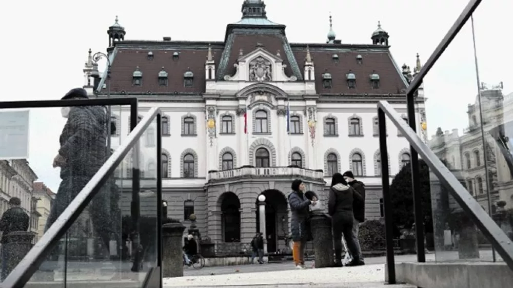 Anketa raziskovalne skupine Rezistenca kaže na več primerov spolnega nasilja na ljubljanski univerzi. Foto: Tomaž Skale