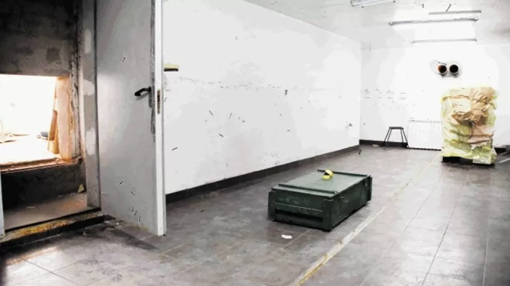 V hi&scaron;i groze in strahu so na&scaron;li aparat za mletje mesa, v katerem so forenziki potrdili prisotnost biolo&scaron;kih sledi domnevnih dveh žrtev srbskega mafijskega klana.&nbsp;Foto:&nbsp;Ministrstvo za notranje zadeve Srbije