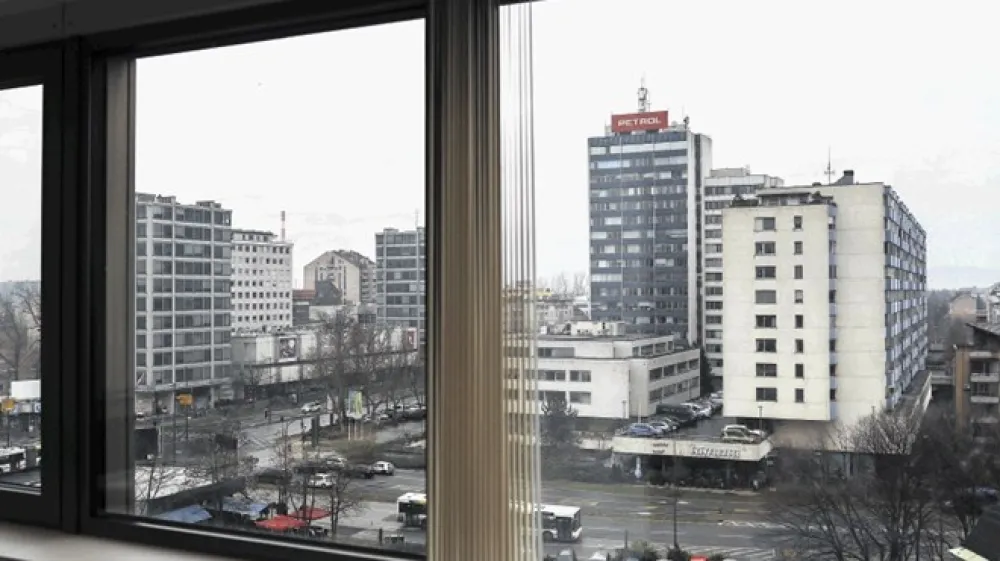 Petrol se &scaron;e ni odločil za gradnjo nove poslovne stavbe, medtem ko Mol gradi najvi&scaron;jo stavbo v Budimpe&scaron;ti.