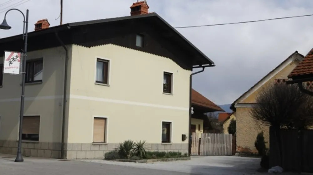 Deklico je sredi marca v Meng&scaron;u do smrti ogrizel pes.