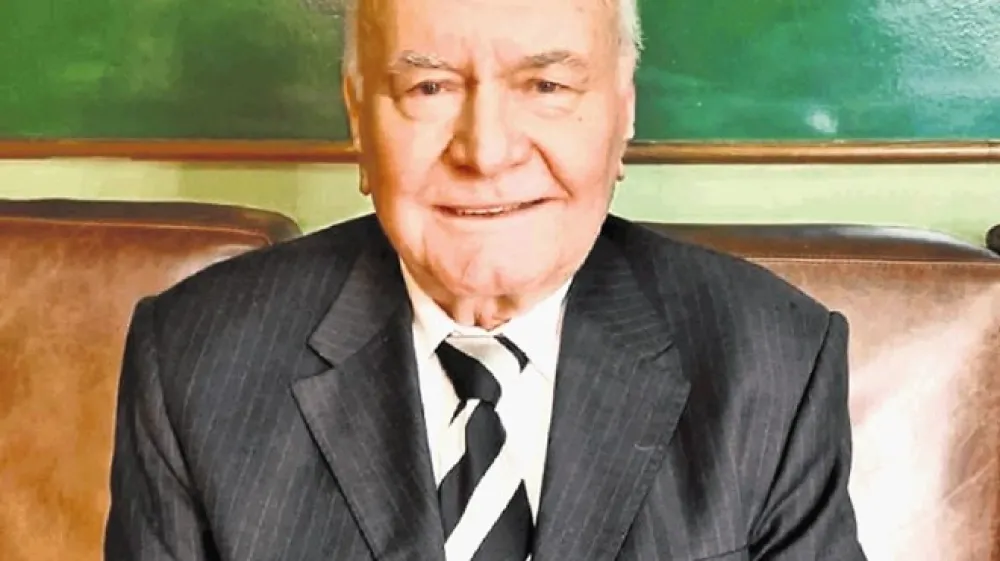 Petar Tutovac je bil prvi &scaron;olani industrijski sla&scaron;čičar v Jugoslaviji.