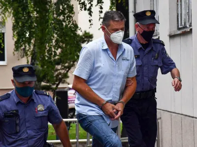 Sodi&scaron;če je kosovskega voznika avtobusa, v katerem j eumrlo deset ljudi, po priznanju krivde obsodila na &scaron;est let zapora. <br>