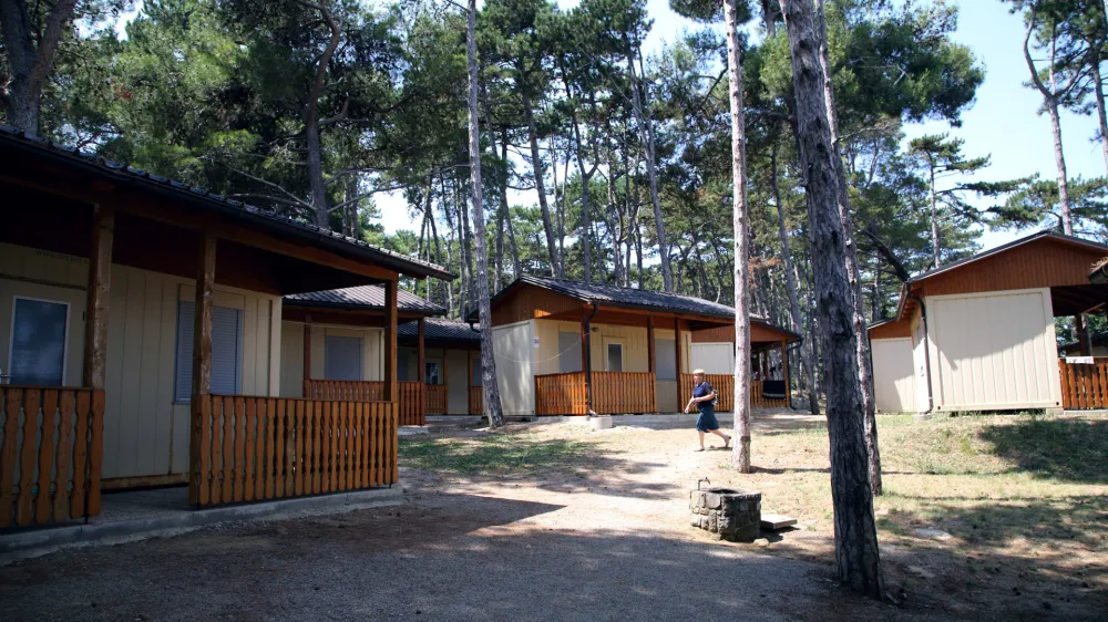 Debeli rtic, 22.04.2018pocitni&ouml;ki dom RS MNZ, ministrstva za notranje zadeve kamor naj bi namestili begunce iz Itakije, begunci