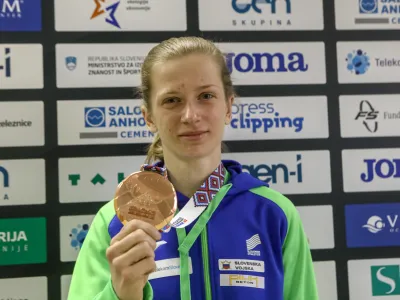 atletinja Tina &Scaron;utej, skakalka ob palici &ndash; dobitnica bronaste kolajne- 22.03.2022 - Atletska zveza Slovenije (AZS) - sprejem za Tino &Scaron;utej, ki je osvojila bronasto kolajno v skoku s palico na svetovnem prvenstvu v Beogradu. //FOTO: Luka Cjuha