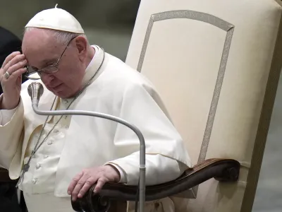 Papež Franči&scaron;ek je spisal novo vatikansko ustavo.&nbsp;