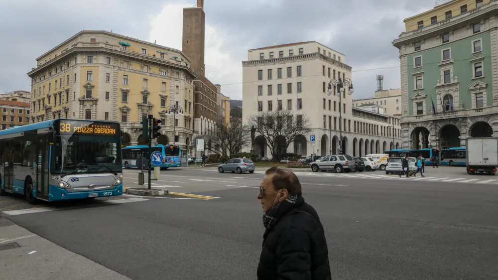 - 17.02.2022  ITALIJA  Trst - reportaa o mestu, ki je bilo razglaeno za mesto z najvijo kakovostjo ivljenja v Italiji //FOTO: Luka Cjuha.