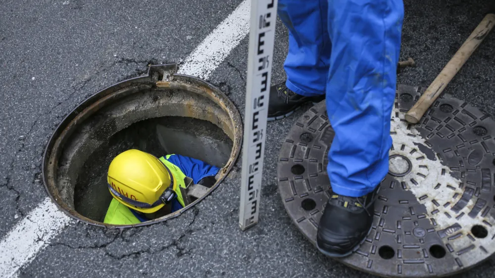 - 31.03.2015 - Ljubljana - Ljubljansko kanalizacijsko omreje - kanalizacijski sistem, Javno Podjetje Vodovod - Kanalizacija (VO-KA)   //FOTO: Jaka Gasar