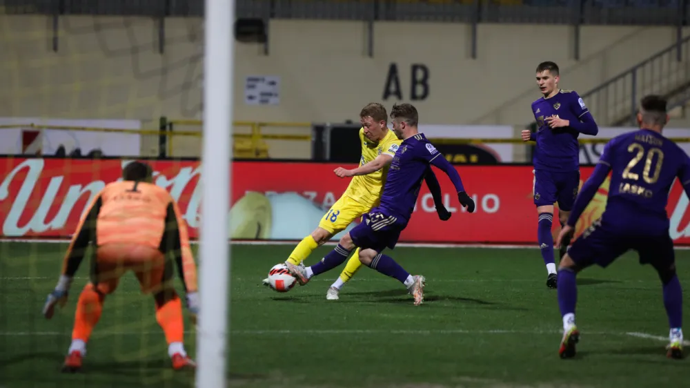 - 02.04.2022 &ndash; nogomet &ndash; Domžale: Maribor, Prva liga Telemacha, 29. krog: //FOTO: Bojan Velikonja