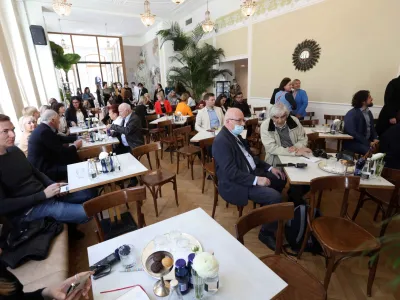 - 07.04.2022 &ndash; Grand hotel Union - prenovljena Kavarna Union, Miklo&scaron;ičeva cesta 1 v Ljubljani<br><br>//FOTO: Tomaž Skale<br>