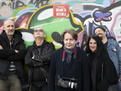 kurator Esad Babačić - 20.04.2022 &ndash; Podhod Braneta Bitenca pod Celov&scaron;ko cesto - Muzej punk kulture iz Ljubljane je pod kuratorstvom Esada Babačića v podhodu Braneta Bitenca slovesno odkril spominsko plo&scaron;čo "v spomin pesniku punk poezije in frontmanu zasedbe Otroci socializma". (spominska plo&scaron;ča)//FOTO: Nik Erik Neubauer //FOTO: Nik Erik Neubauer