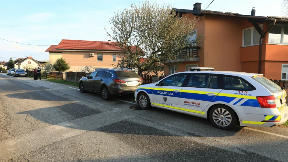 Hi&scaron;a v Brun&scaron;viku, v kateri je žena z nožem do smrti zabodla moža, &scaron;portnega novinarja Ale&scaron;a Tihca. 