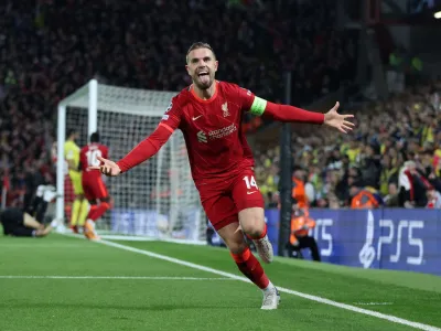 Kapetan Liverpoola Jordan Henderson je s podajo poskrbel, da je Villerreal dosegel avtogol. Reuters