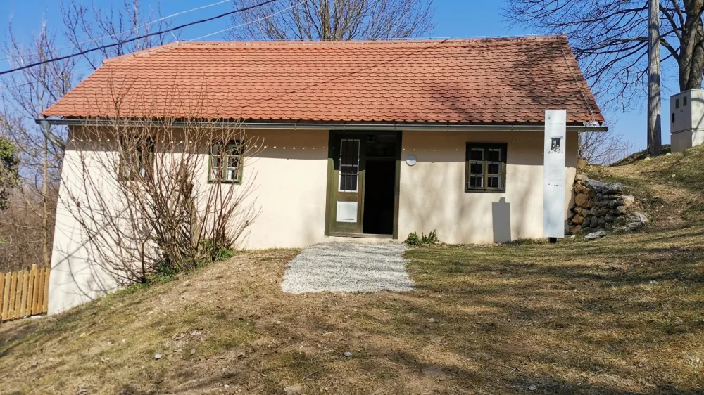 Spominska hi&scaron;a Alme M. Karlin v Pečovniku&nbsp;