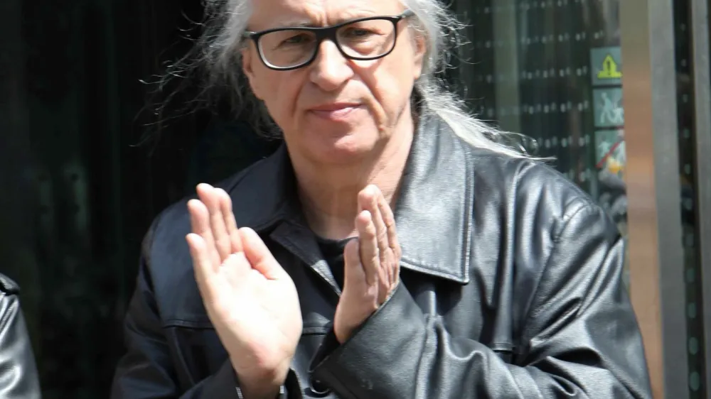 Marcel Stefančič<br><br>- 03.05.2022 &ndash; Mednarodni dan svobode medijev - Sindikat novinarjev Slovenije ob svetovnem dnevu svobode medijev pred RTV spregovorili o aktualnem dogajanju v javnem mediju; Nikogar&scaron;nji hlapci! Za javni RTV in avtonomno novinarstvo!<br><br>//FOTO: Tomaž Skale<br>