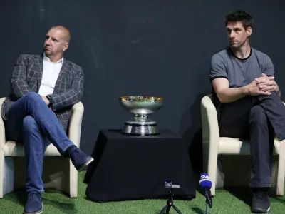 Matej Erjavec, Ga&scaron;per Vidmar, 2017, film, KZS