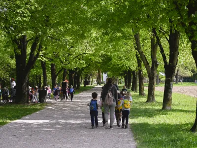 - 05.05.2022 &ndash; Pot ob žici 2022 - Pot spominov in tovari&scaron;tva (PST) &ndash; pohod za otroke iz ljubljanskih vrtcev //FOTO: Nik Erik Neubauer