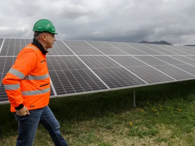- 08.04.2022 &ndash; Holding Slovenske elektrarne HSE Sonce &ndash; Sončna elektrarna Prapretno pri Hrastniku, otvoritev največje sončne elektrarne v Sloveniji //FOTO: Luka Cjuha