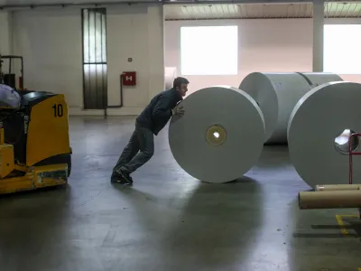 Cene papirja so se zaradi enormnega dviga cen surovin in energentov močno zvi&scaron;ale. Podražitvam časopisov, knjig, zvezkov in učbenikov se ne bo dalo izogniti.