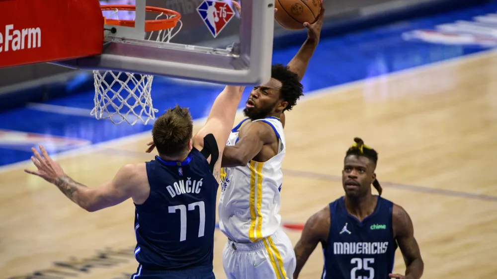 Ko&scaron;arkar Golden Stata Andrew Wiggins je &raquo;živalsko&laquo; zabil prek Luke Dončića.
&nbsp;