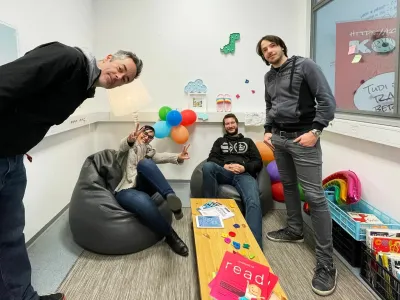 Ekipo Hopalai sestavljajo Ursula Lavrenčič, Marko Fornazarič, Andrej Per&scaron;olja in Auke Touwslager. Foto: Hopalai