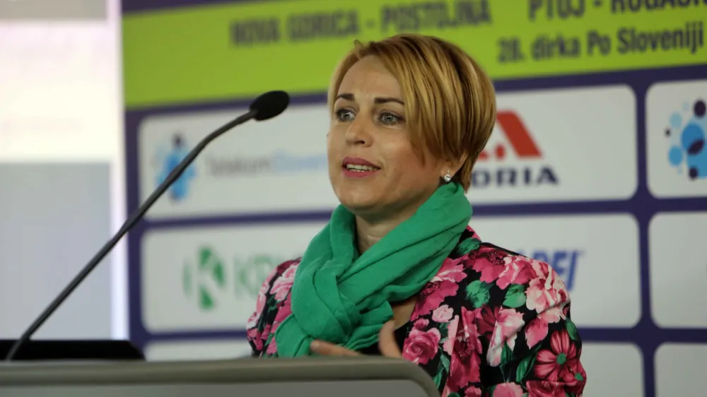 Ilona Stermecki, sedanja vr&scaron;ilka dolžnosti in (morda) prihodnja direktorica STO: Izpolnjujem vse razpisne pogoje, sicer prijava na razpis niti ne bi bila smiselna.
F Tomaž Skale Q