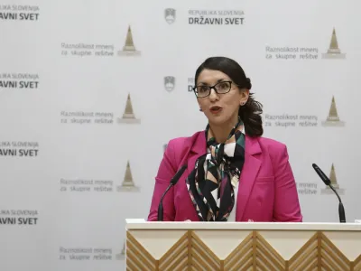 Emilija Stojmenova Duh28.05.2022 - predstavitev kandidatke za ministrico za digitalno preobrazbo Emilije Stojmenove Duh pred odborom DZ za notranje zadeve, javno upravo in lokalno samoupravo;FOTO:Luka Cjuha