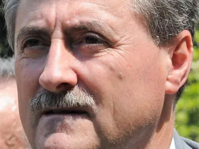 viktor ažalej, geza erni&scaron;a