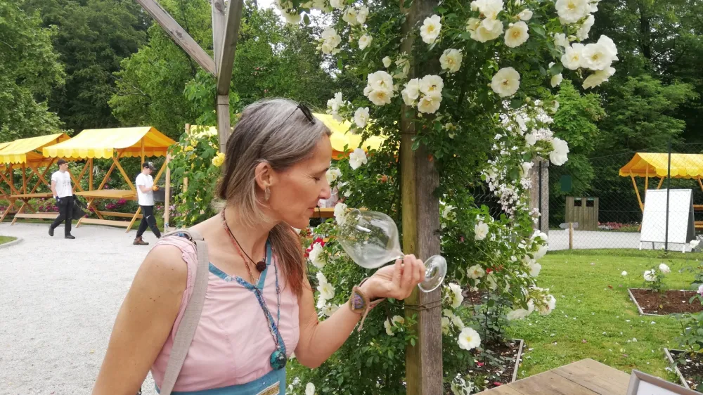 Ana Ličina, naravni parfumi