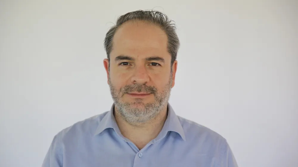 Levent Kenez, tur&scaron;ki novinar