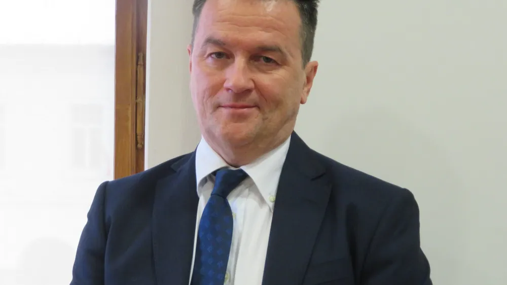 Bojan Kekec, direktor Komunale Novo mesto<br>Vodooskrba petih dolenjskih občin je tako zdaj re&scaron;ena za naslednjih 50 let. Zdaj moramo poskrbeti le &scaron;e za nekaj sekundarnih vodov po mestih. Na dolgi rok pa bomo morali razmi&scaron;ljati tudi o novih vodnih virih. 