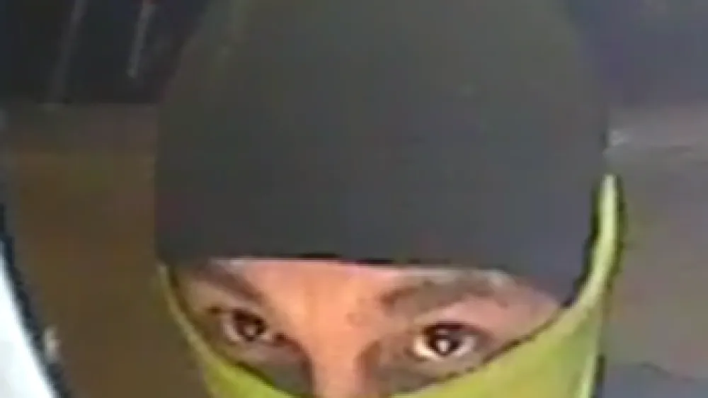 vlomilec vače policija