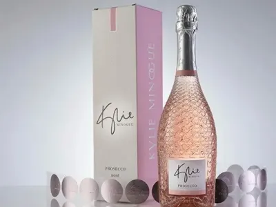 Steklenica proseka Kylie Minogue 