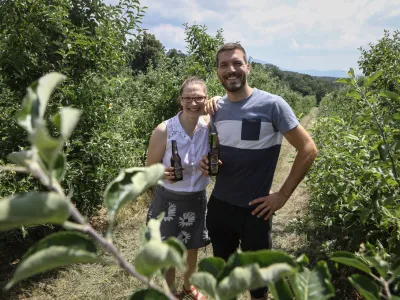 23.06.2022 - Bo&scaron;tjan Pečar pridelovalec jabolk in ciderja- Kozina (Pre&scaron;nica)FOTO: Luka Cjuha