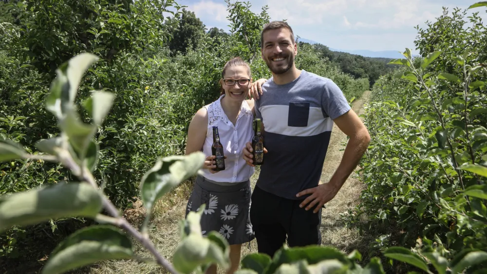 23.06.2022 - Bo&scaron;tjan Pečar pridelovalec jabolk in ciderja- Kozina (Pre&scaron;nica)FOTO: Luka Cjuha