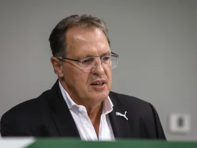 Adam Delius: Lahko samo rečem, da bo pri&scaron;el vrhunski trener, ki bo imel pred sabo interes Olimpije, zato ga bom izbral v miru. Na trgu je trenerjev dovolj. Prepričan sem, da imamo kakovostno ekipo, in okrepitve &scaron;e pridejo.