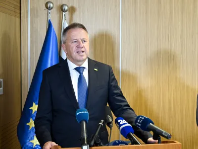 dosedanji minister za gospodarstvo Zdravko Počival&scaron;ek - 02.06.2022 &ndash; Ministrstvo za gospodarstvo - primopredaja poslov med novim ministrom za gospodarstvo Matjažem Hanom in biv&scaron;im ministrom Zdravkom Počival&scaron;kom //FOTO: Nik Erik Neubauer