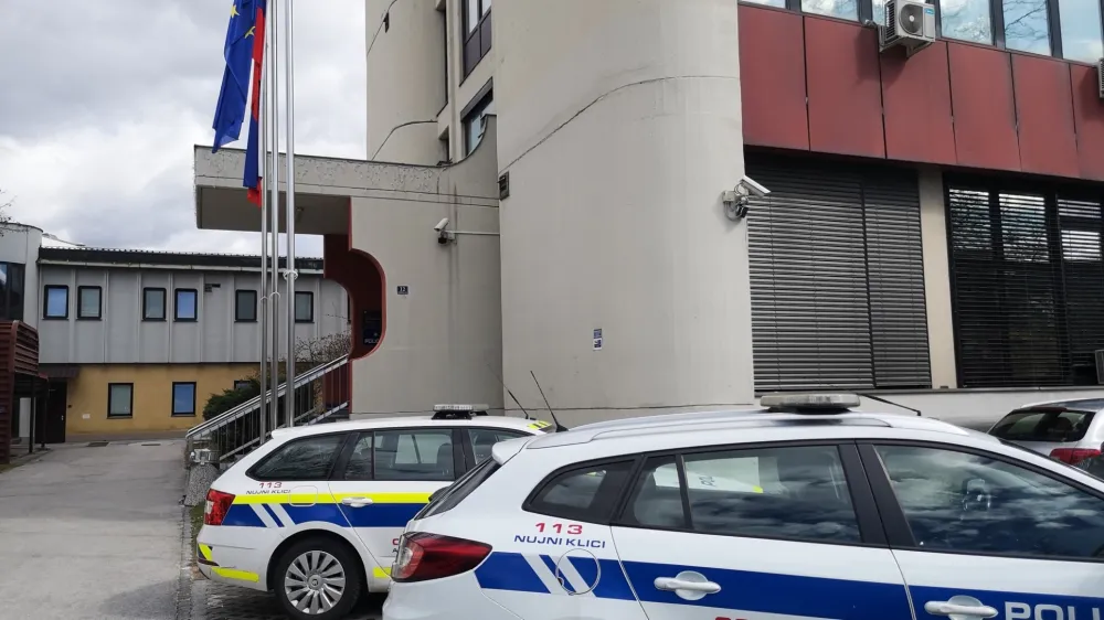 Na celjski policiji so potrdili, da preiskujejo vse okoli&scaron;čine nenavadnega dogodka na Kozjanskem, ki se je za 68-letnega mo&scaron;kega končal s smrtjo. 