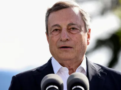 FILE PHOTO: Italian Prime Minister Mario Draghi speaks during the first day of the G7 leaders' summit at Bavaria's Schloss Elmau castle, near Garmisch-Partenkirchen, Germany, June 26, 2022. REUTERS/Lukas Barth/Pool/File Photo
