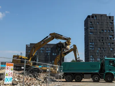 15.07.2022 - gradbi&scaron;če stanovanjski objekt Corwin - Masarykova cestaFoto: Luka Cjuha