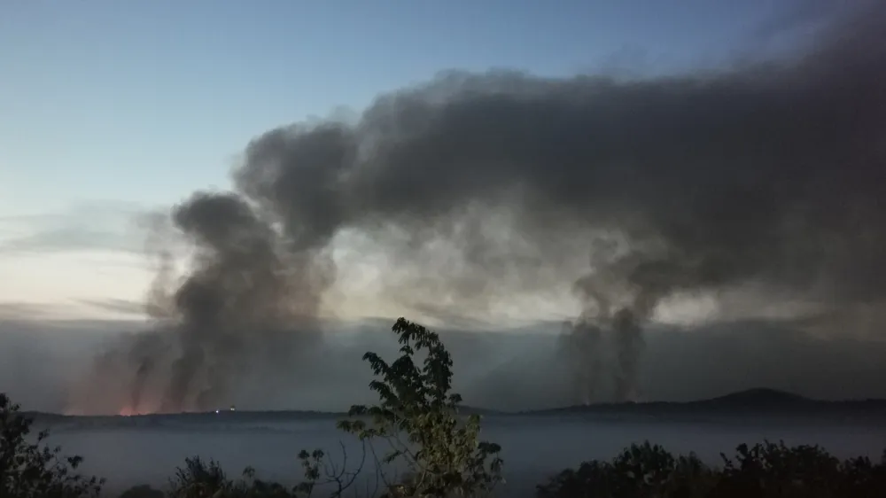 Kras pogori&scaron;če pzar vecer