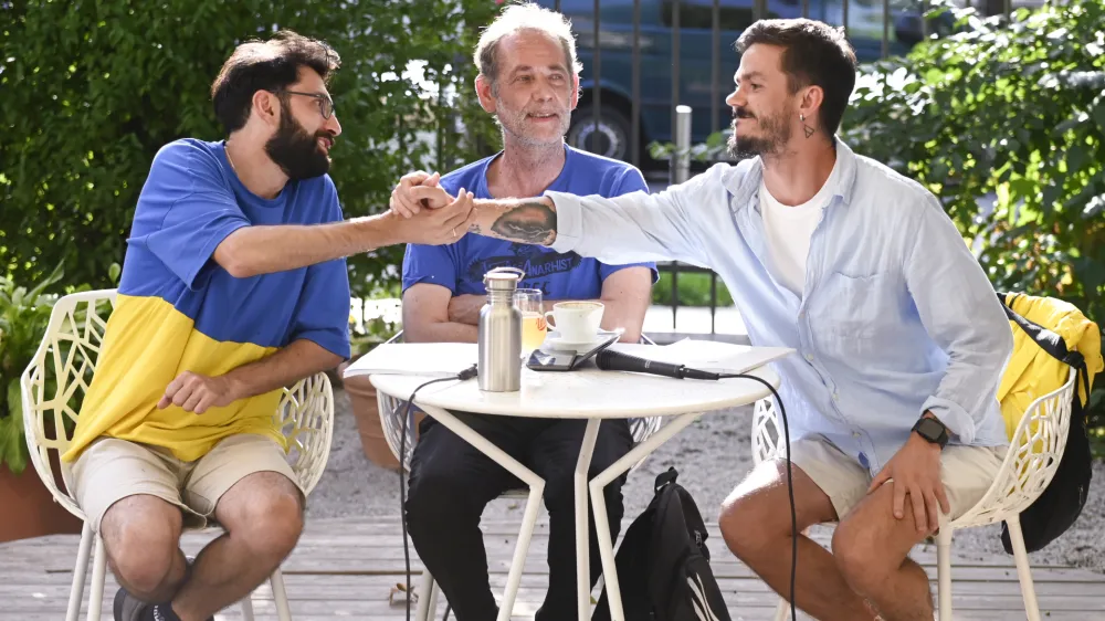 ukrajinski pisatelj Ivan Baidakukrajinski pisatelj Mark Livin - 26.07.2022 &ndash; Dru&scaron;tvo slovenskih pisateljev (DSP) &ndash; pogovorni večer ukrajinskima avtorjema Ivanom Baidakom in Markom Livinom pod naslovom Za svobodno Ukrajino, proti izbrisu miru. //FOTO: Nik Erik Neubaue