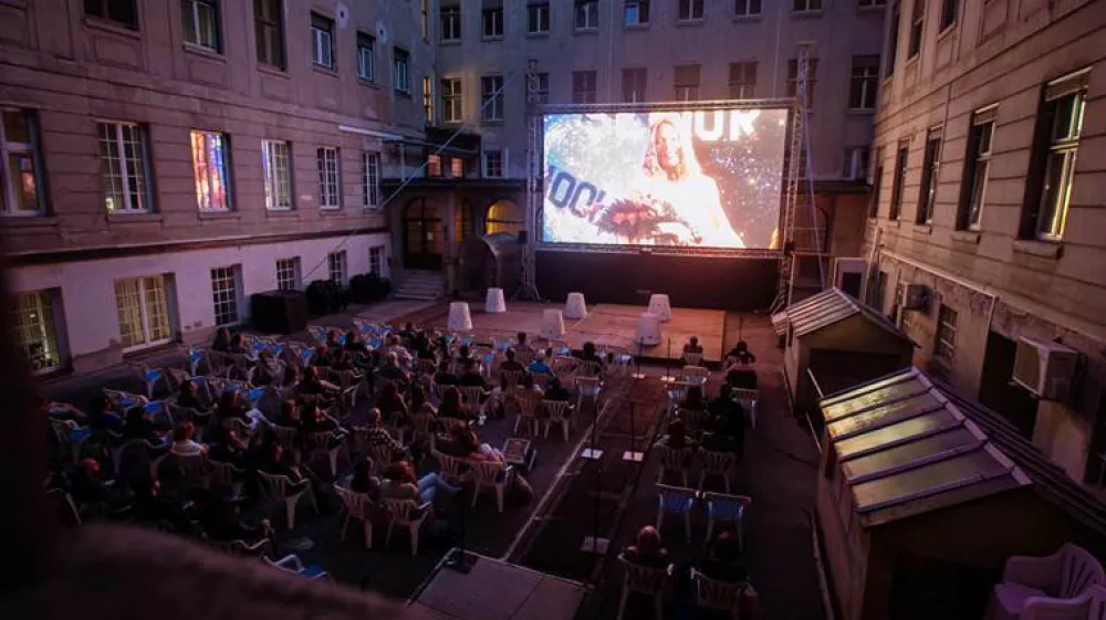 Kinodvori&scaron;če kinodvor