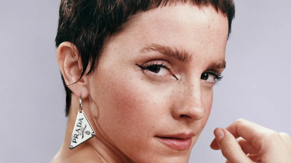 EMMA WATSON OBRAZ KAMPANJE ZA NOVO ŽENSKO DI&Scaron;AVO BLAGOVNE ZNAMKE PRADA