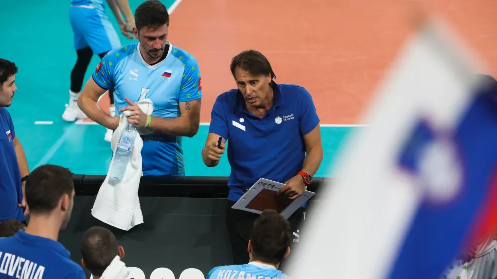 - selektor reprezentance Gheorghe Cretu23.08.2022. Pripravljalna tekma v odbojki med Slovenijo in Iranom pred svetovnim prvenstvom v Sloveniji in Poljski.//FOTO: Bojan Velikonja