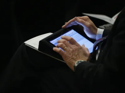 Lani je bilo nekaj več kot 300 incidentov povezanih z zlonamerno kodo. F Matej Pov&scaron;e Q