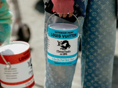 torba Paint Can Louisa Vuittona