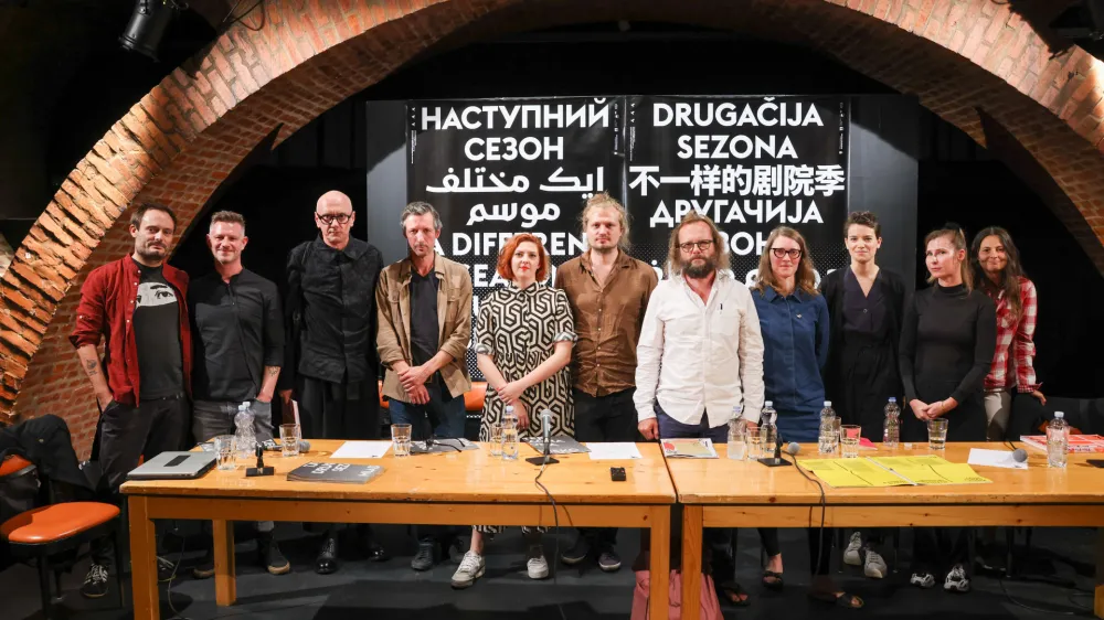 Slovensko mladinsko gledali&scaron;če, predstavitev sezone 2022/2023 v SMG