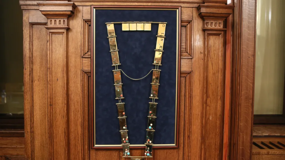 Da bo na leto&scaron;njih lokalnih volitvah kandidiral za ljubljanskega župana, je doslej napovedal le Zoran Janković, ki bi si v primeru zmage župansko verigo nadel že petič zapored.